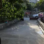 With A Parking Space - 8861 فيس