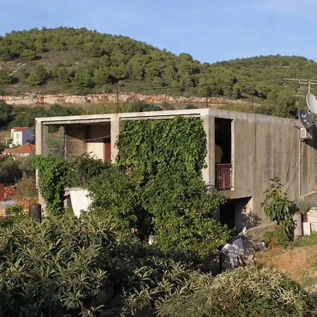 With A Parking Space - 8861 비스